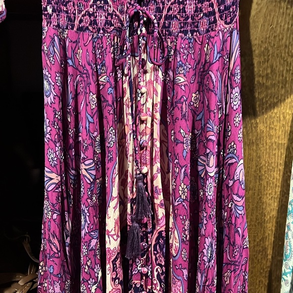 Kiss the Sky Gown - Picture 6 of 8